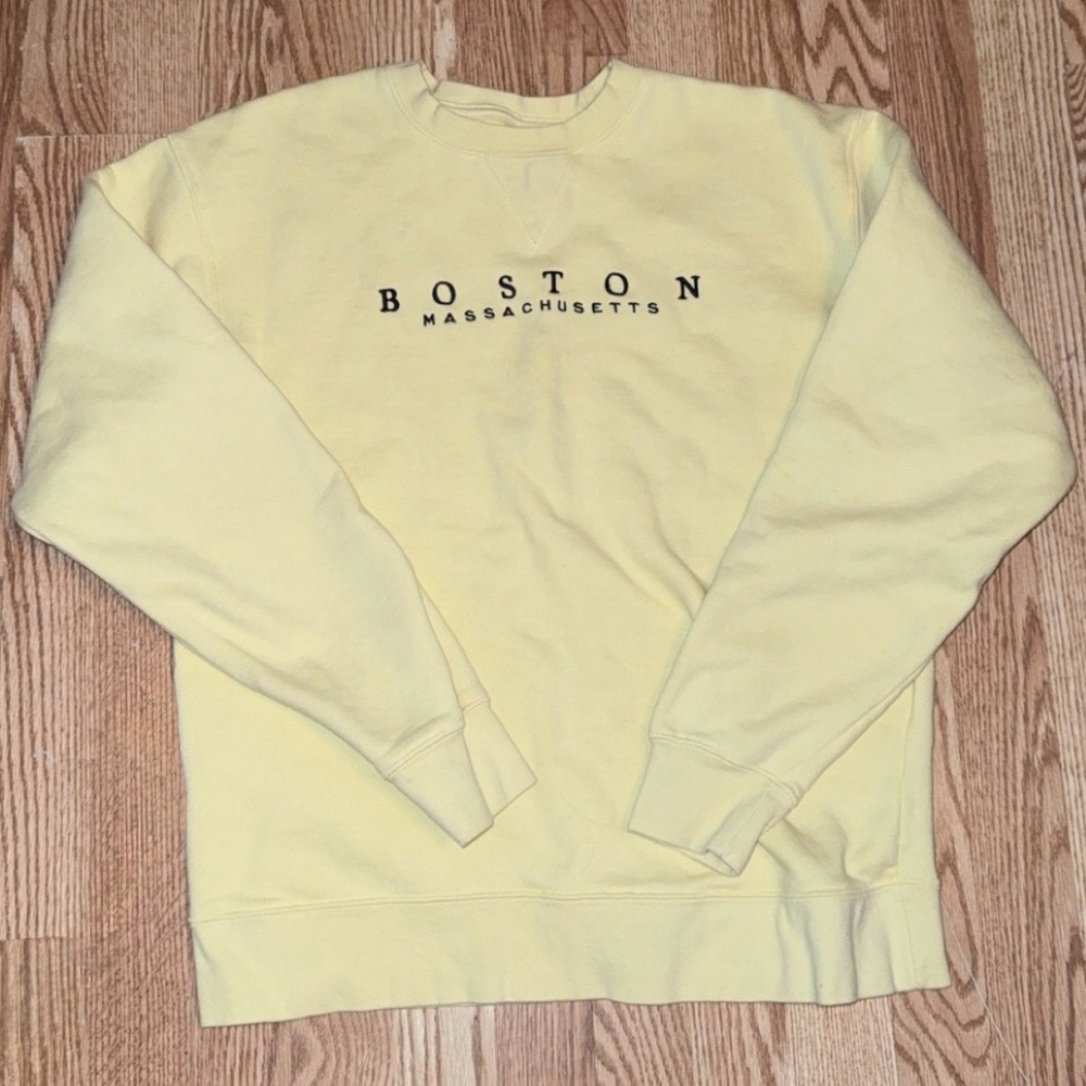 Boston Crewneck Sweater - Soft Yellow